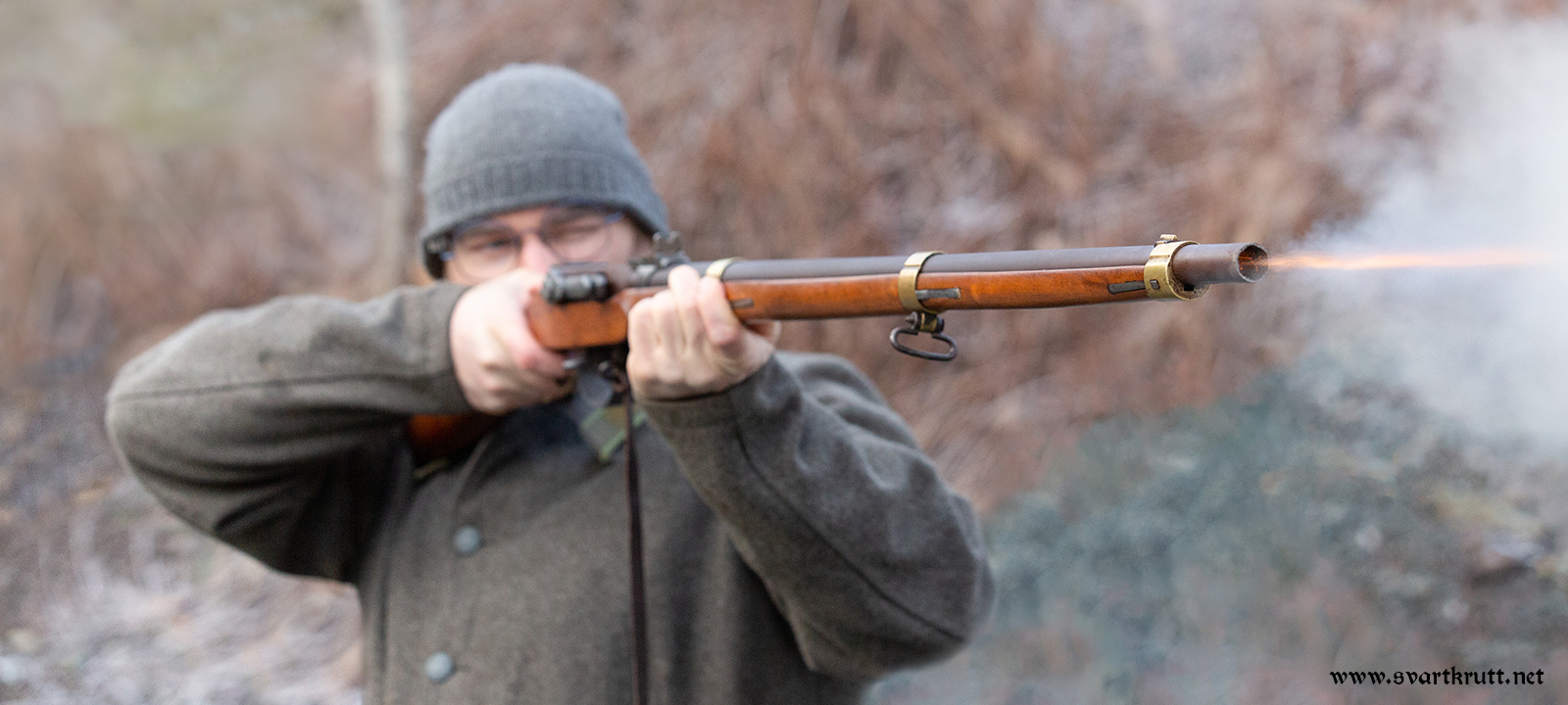 Shooting the Model 1849/55 infatry rifle (photo: Audun Nygaard).